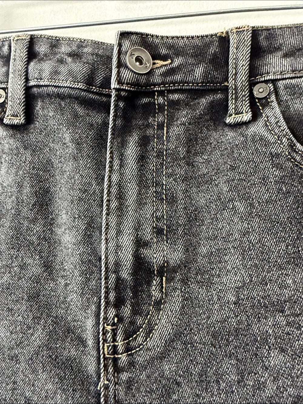 High Rise Black Acid Wash Denim Shorts Raw Hem KENDALL + KYLIE The Drifter 13/31